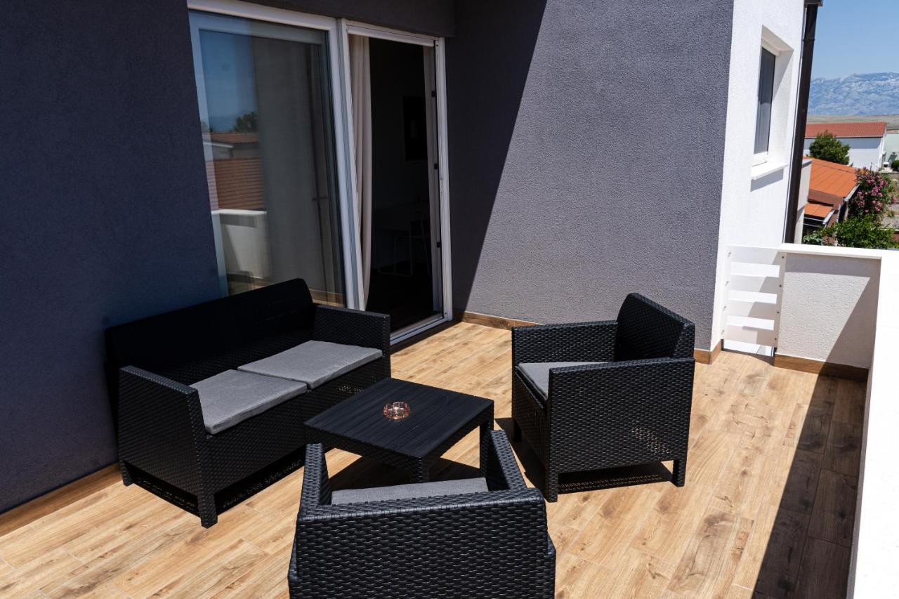 Station 22 - Brand New Apartment With A Terrace And Private Parking Vir Exterior foto