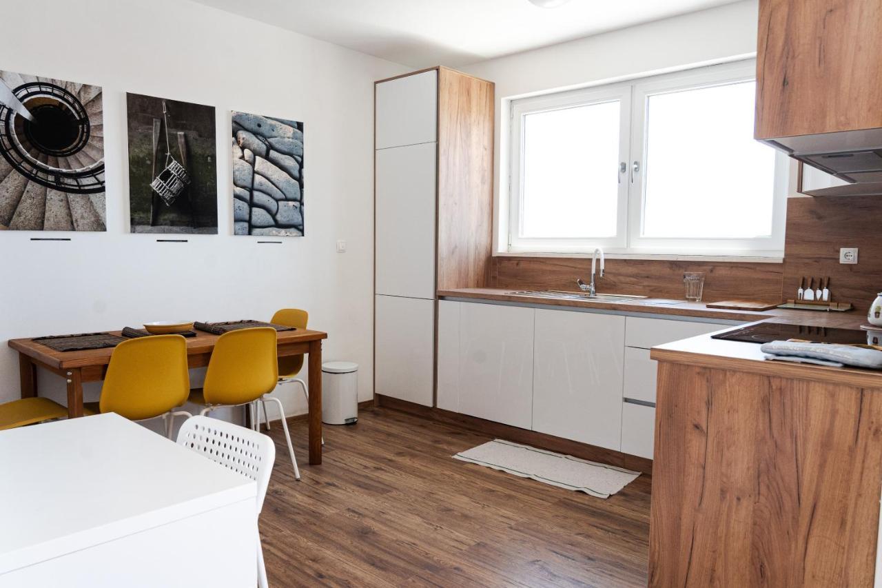 Station 22 - Brand New Apartment With A Terrace And Private Parking Vir Exterior foto