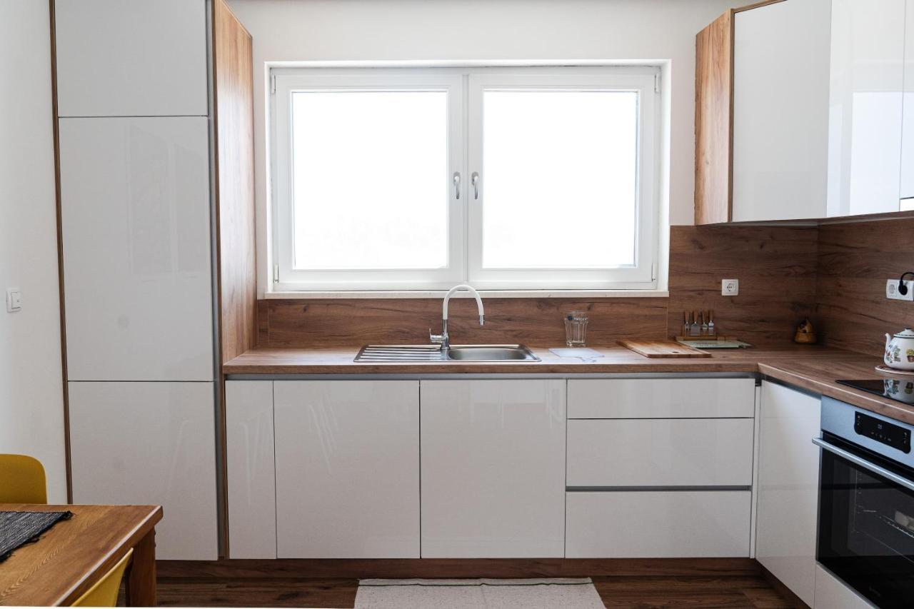 Station 22 - Brand New Apartment With A Terrace And Private Parking Vir Exterior foto