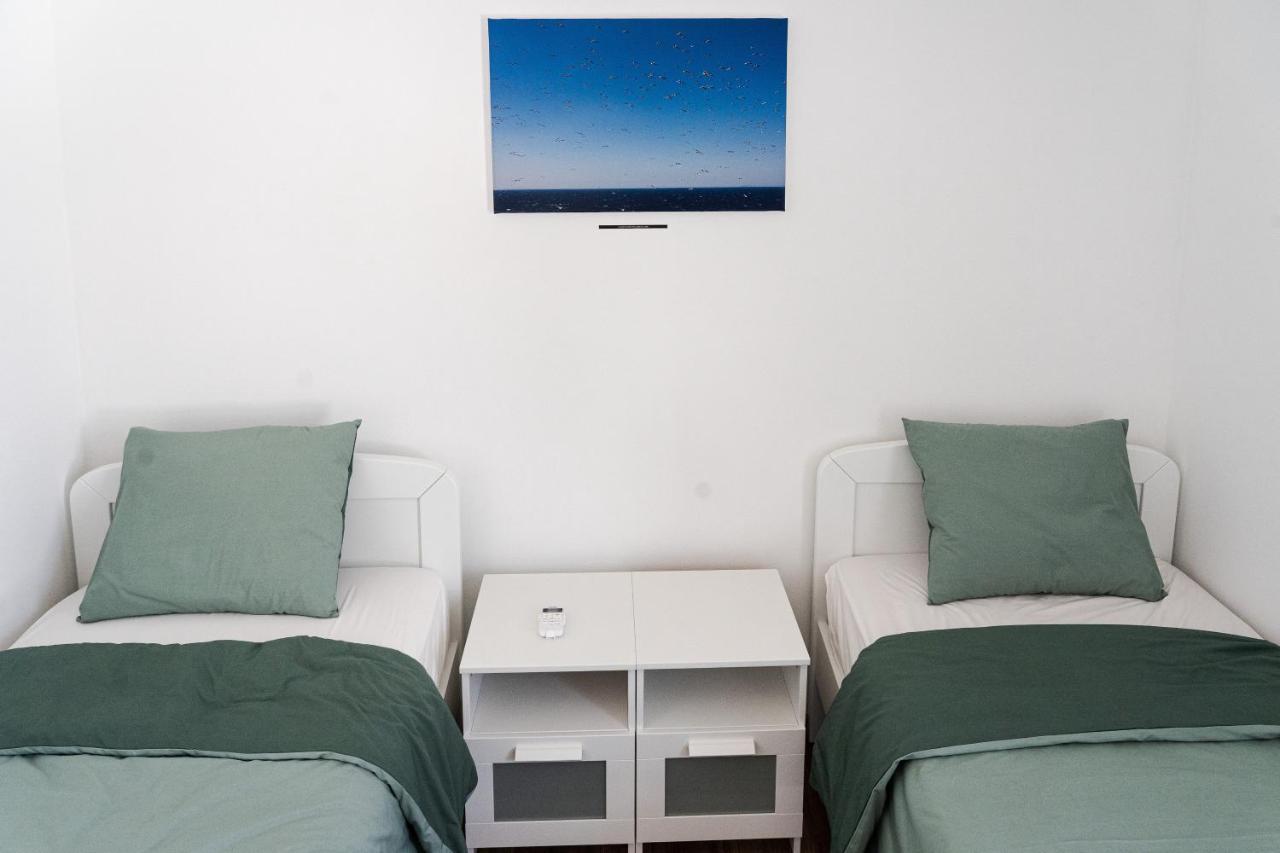 Station 22 - Brand New Apartment With A Terrace And Private Parking Vir Exterior foto